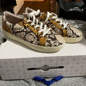 Call It Spring Shoes Women’s 7